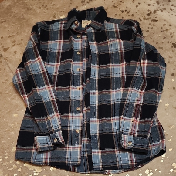 Red and Blue Casual Button Down Shirt with Plaid Pattern - Picture 1 of 4